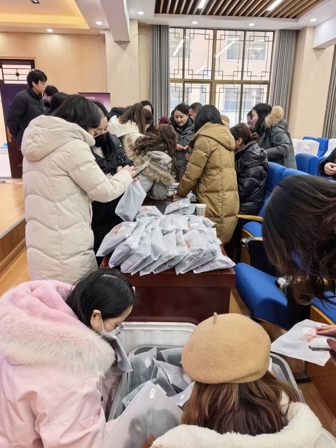 雪域护心 • 医路善行——福建援藏携手善行医疗为昌都教师筑牢“心”防线